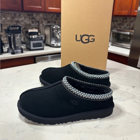 Size 1Y Brand New UGG Kids Tasman || Slipper black fast Shipping - Picture 6 of 9